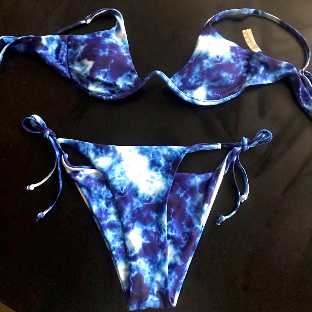 Tye dye underwire bikini - Picture 2 of 7